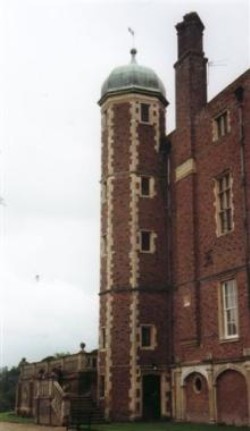 East Wing, Ripster Hall