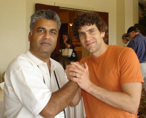 Ali Karim Arm-wrestles Marcus Sakey at Thrillerfest 2006 Arizona